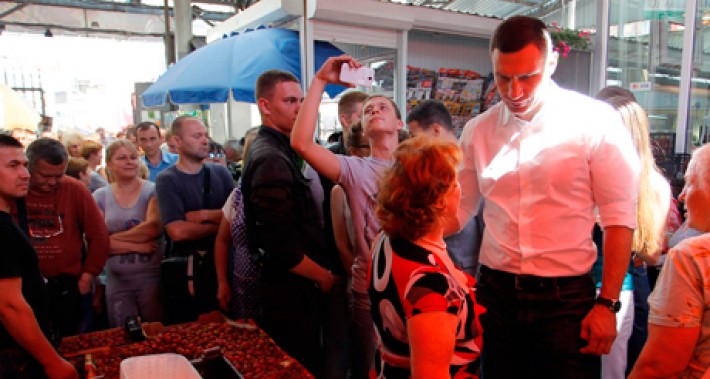 Фото - Кличко проінспектував столичні ринки: Хаотичну торгівлю в Києві треба припинити, а незаконно розміщенні МАФи – прибрати