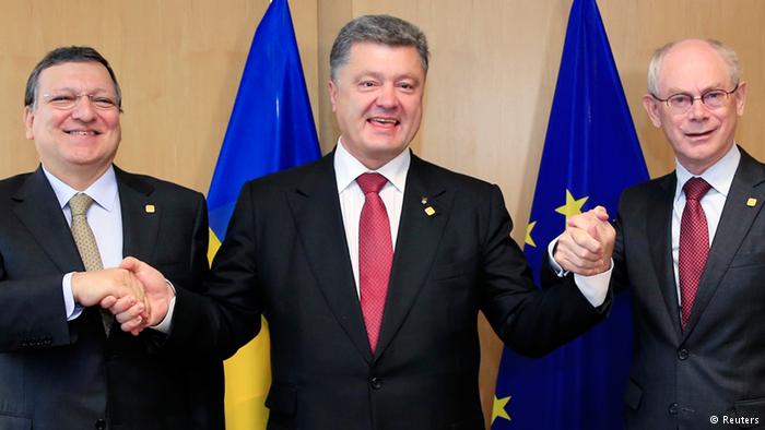 Фото - Україна підписала угоду про асоціацію з Євросоюзом
